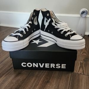 NWT Platform High Top Converse Chuck Taylor's (Black)